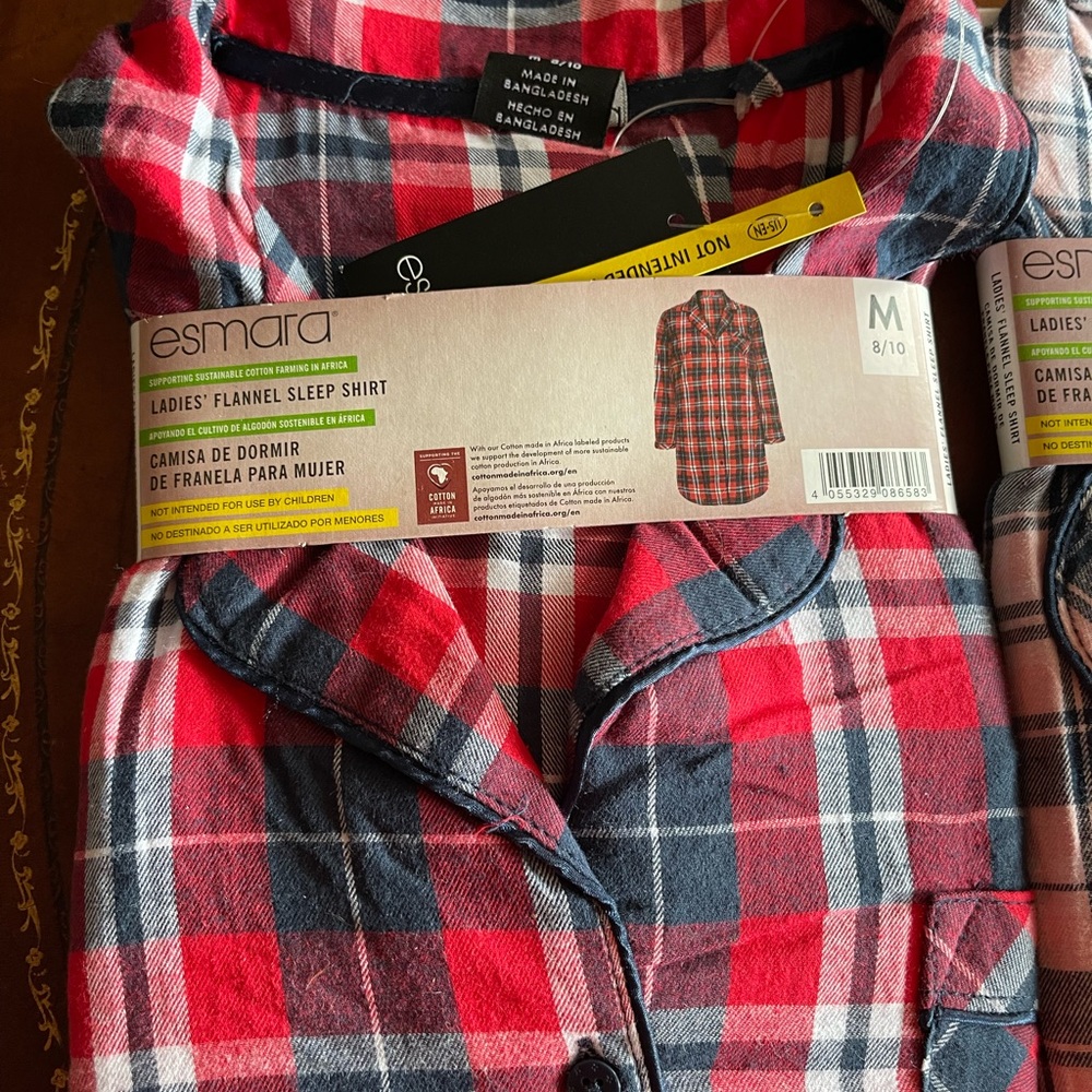Ladie’s Flannel Sleep Shirt, cotton for softness & comfort soft. Sz M 8/10